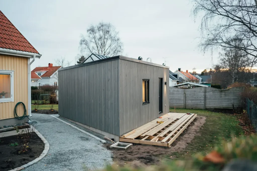 bygga attefallshus p tomten regler kostnader och smarta val f r dig som villa gare