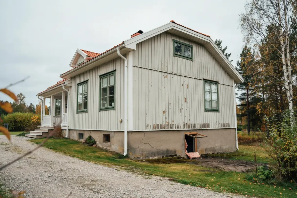 krypgrund i villa vanliga varningssignaler fuktrisker och r tt tg rder i tid